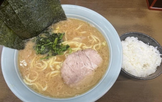 【保土ヶ谷区】家系ラーメンといえば　寿々㐂家