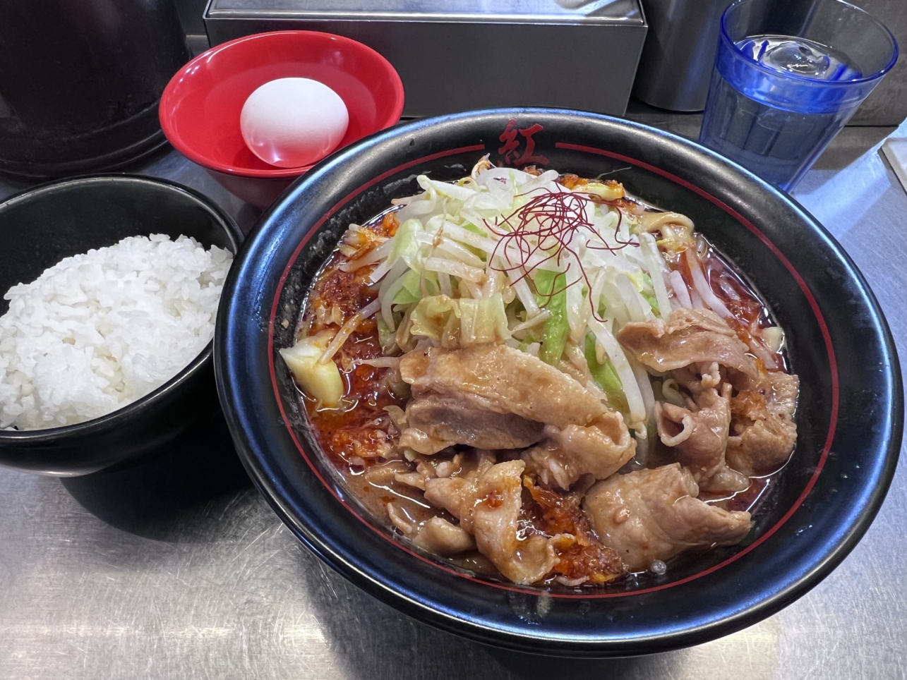 国分寺の辛いラーメンと言えば！＞麺創研 紅(くれない)