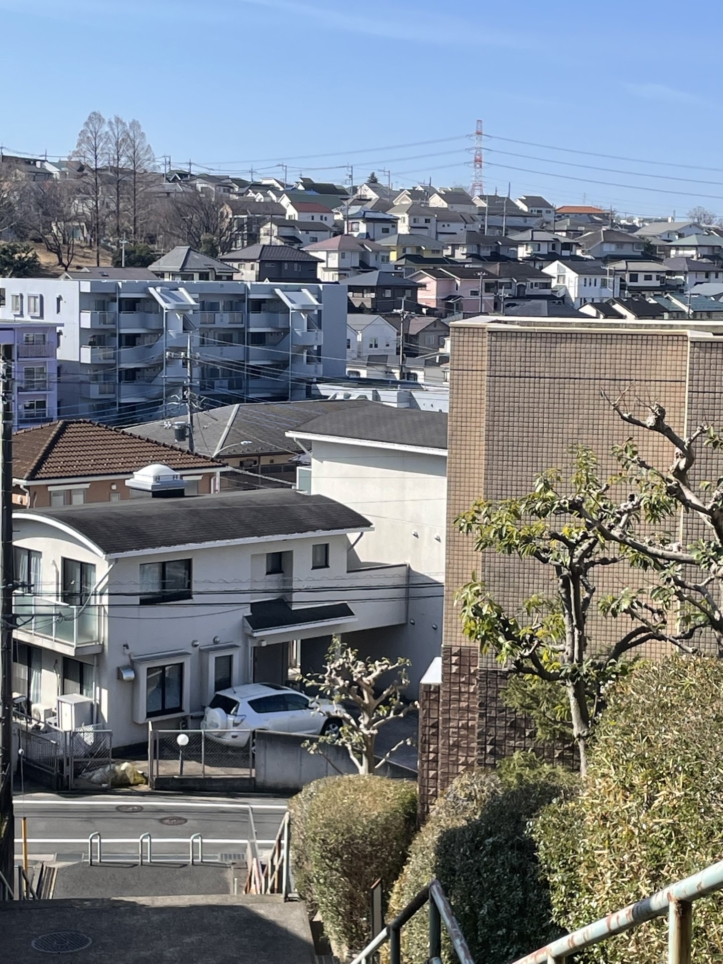 海だけではない山も自然も沢山・坂の上から「最高の眺望」