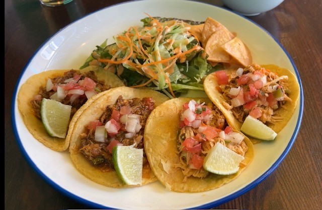 内装もおしゃれなメキシコ料理屋さん！