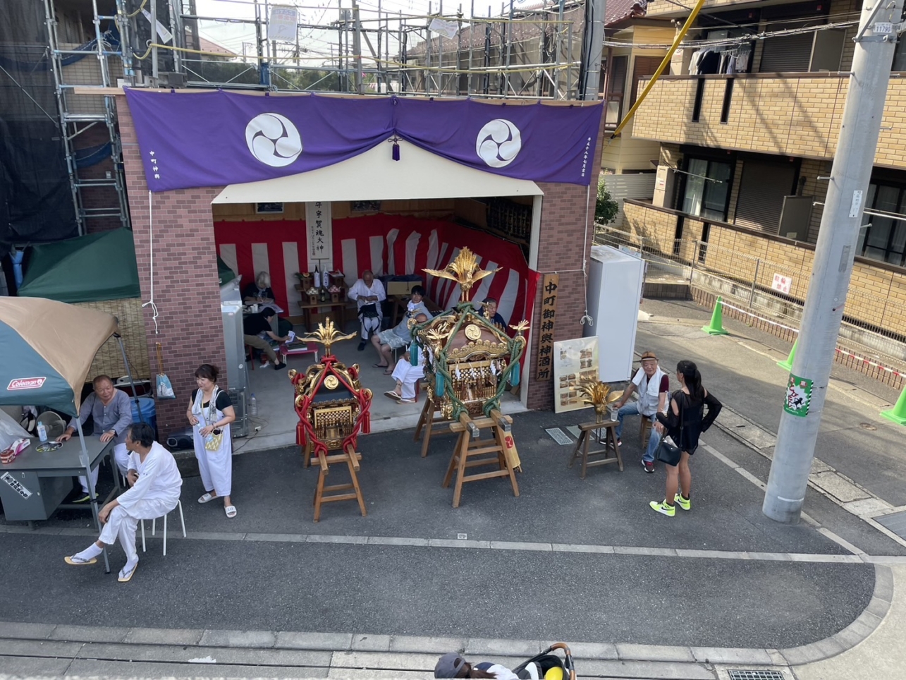 露店も出て賑わう夏祭り【登戸稲荷社】