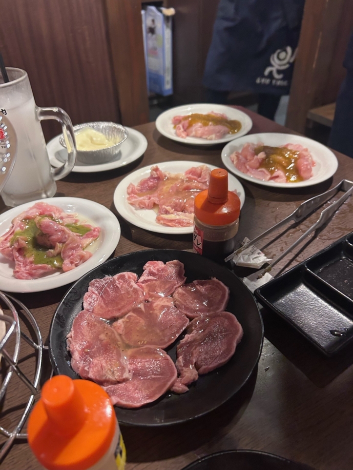 飲み放題990円！？元氣七輪焼肉 牛繁