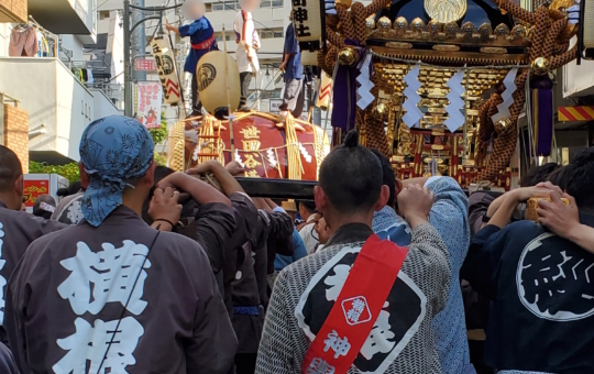 千歳船橋駅　稲荷森稲荷神社例大祭