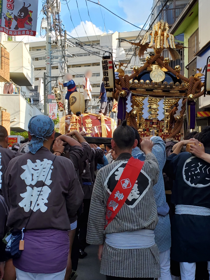 千歳船橋駅　稲荷森稲荷神社例大祭