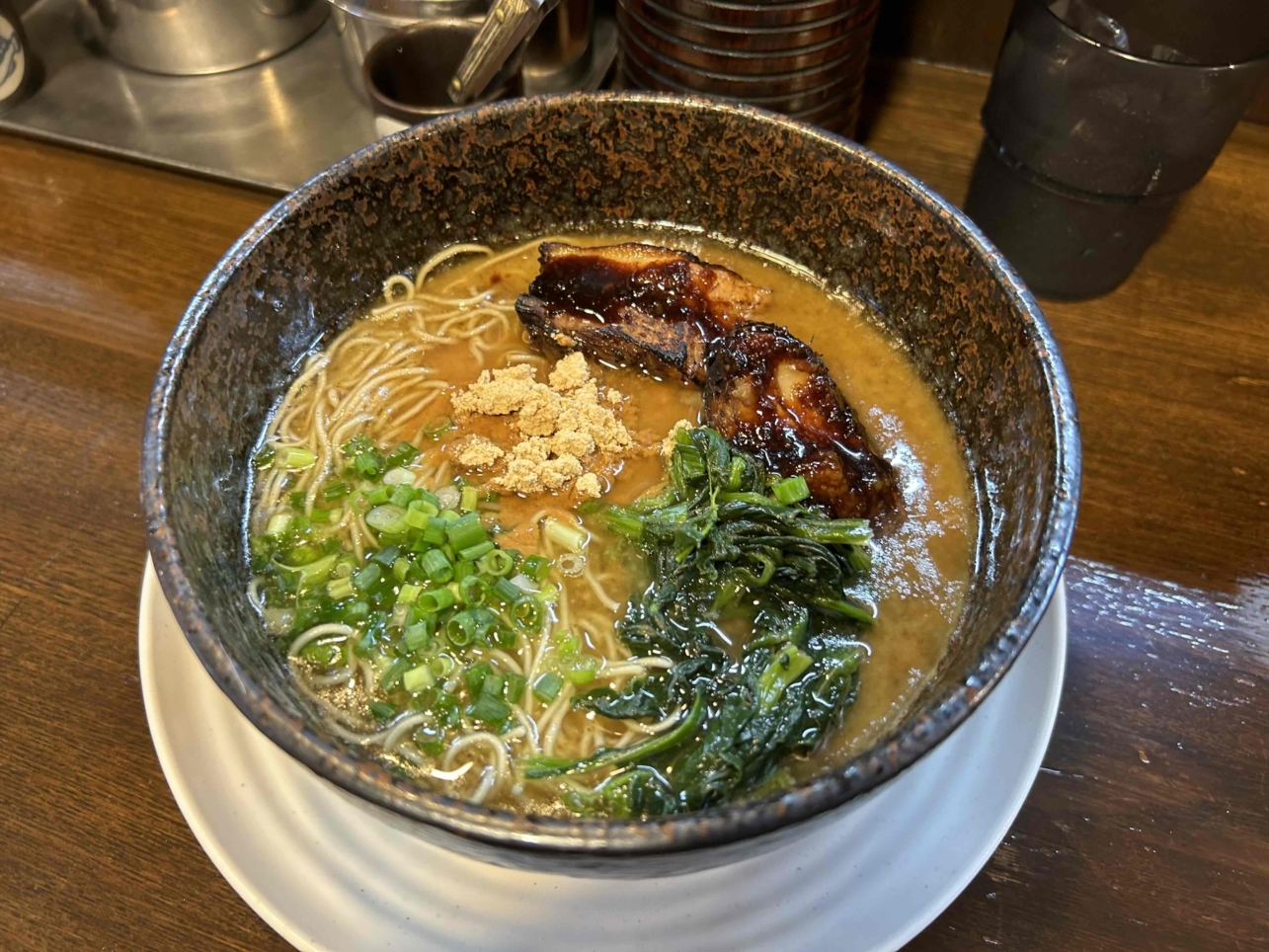 ここにしかない味！絶品とんこつラーメン！小川駅周辺の行列のできるお店part1