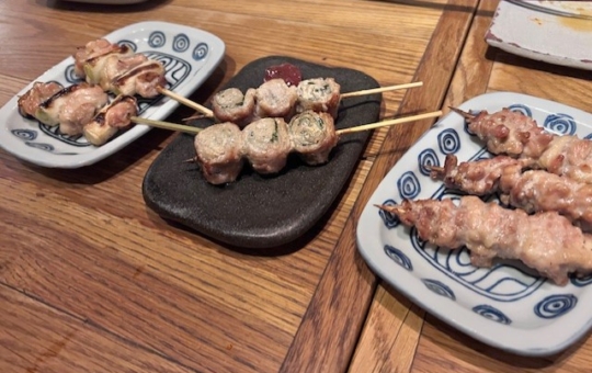 ランチも食べれる焼き鳥屋